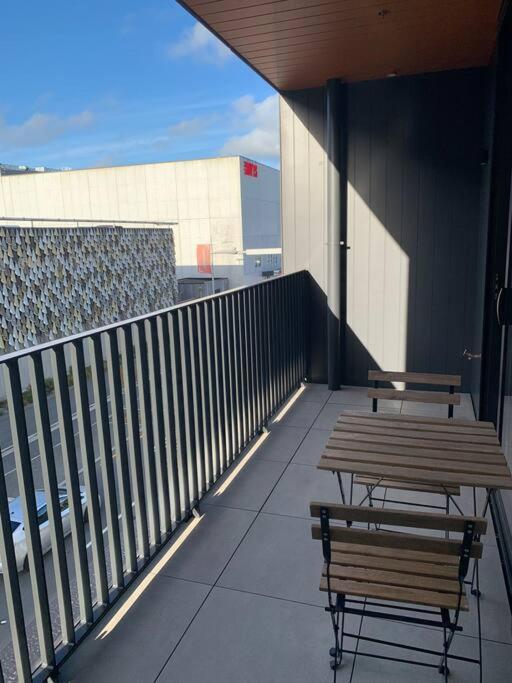 2 Bedrooms Apprtmt Plus Underground Parking In Cbd Christchurch Exterior foto