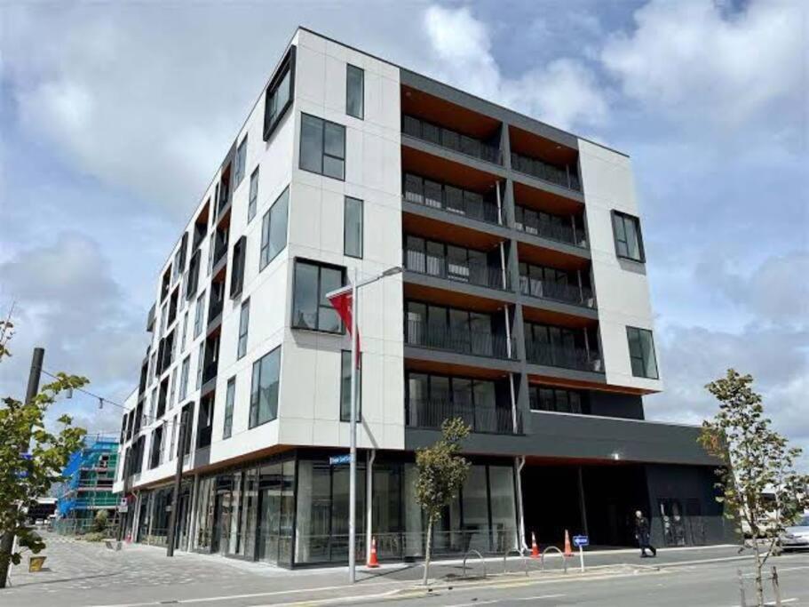 2 Bedrooms Apprtmt Plus Underground Parking In Cbd Christchurch Exterior foto